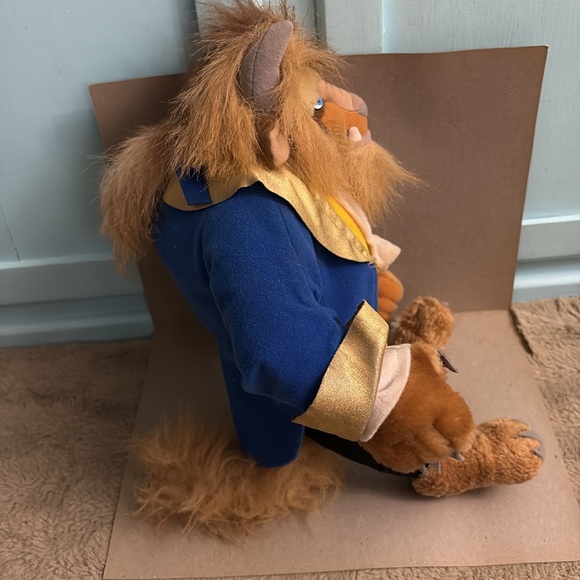 1992 Disney Beauty and the Beast "Beast" plush toy by Mattel - Picture 5 of 8